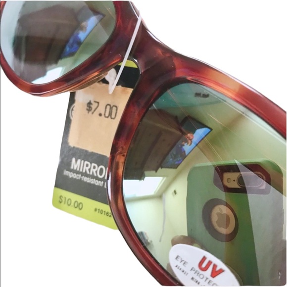 Vintage Deadstock Foster Grant Wayfarer Sunglasses - Picture 6 of 6